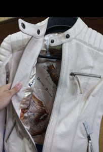 เสื้อแจ็คเก็ตหนังวินเทจสำหรับผู้ชาย ผลิตจากวัสดุรักษ์โลก พร้อมผ้าขนสัตว์/วิสโคส ซับในนุ่มสบาย ดีไซน์ทันสมัย ทรงพอดีตัว จากมณฑลมหาราษฎร์ - Product Image 3