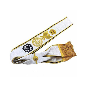 Écharpe de cérémonie Grand RCC blanche et or avec symboles brodés et pompons, broderie métallique dorée - Product Image 1