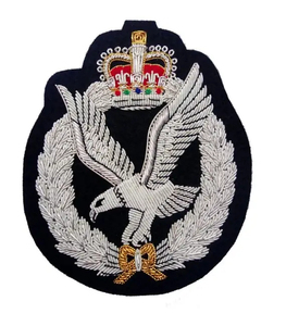 Dernier design tendance : Badges/Patchs brodés multicolores en fil de bullion avec épingle de sûreté, logo personnalisé OEM, marque sur mesure, prix abordable - Product Image 3