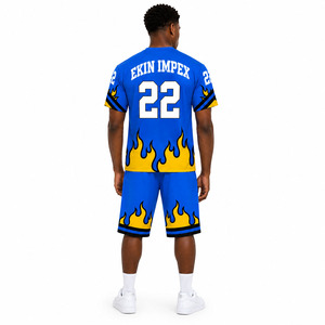 Conjunto de 2 Piezas de Pantalones Cortos de Baloncesto para Hombre con Logotipo Personalizado, Camiseta Oversize con Estampado por Sublimación, Uniforme Deportivo al por Mayor - Product Image 4
