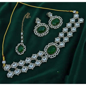 Conjunto de Collar de Gargantilla con Piedras de Cristal de Diseño 10575545DGR - Product Image 3
