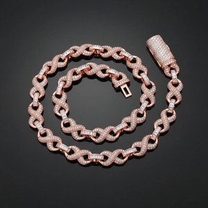 Collar de Cadena Cubana de Lujo de Alta Calidad con Diamantes de 12 mm y Cierre de Caja de Moissanita Plateada al por Mayor - Product Image 2