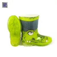 รองเท้าบูทกันฝนเด็ก AP Kids Safari ลายจระเข้ ทำจาก PVC กันน้ำ กันลื่น น่ารัก ทนทาน เหมาะสำหรับฤดูหนาว - Product Image 4