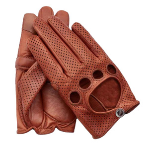 Gants de conduite en cuir OEM personnalisés, gants de conduite de luxe en cuir véritable souple pour voiture de sport et conduite quotidienne - Product Image 1
