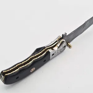Cuchillo Sheepfoot de Acero de Damasco de Grado Industrial Hecho a Mano con Mango de Madera y Latón, Borde Recto, Mecanismo de Apertura con Perilla, OEM, de Bolsillo - Product Image 6
