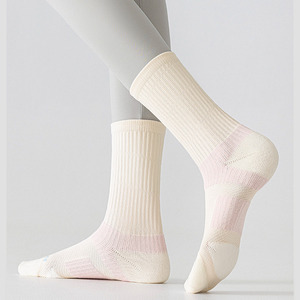 Custom Logo Breathable Crew Sports <b>Socks</b> Cushioned Athletic <b>Socks</b> Quick Dry Knitted <b>Socks</b> for <b>Running</b> Yoga Basketball - Product Image 2