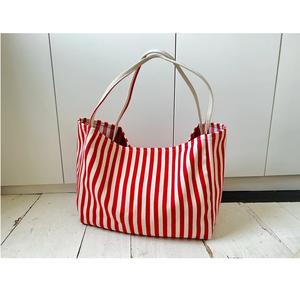 Sac en jute imprimé de qualité supérieure, motif géométrique, sac de courses écologique pour les magasins bio, disponible au meilleur prix - Product Image 1