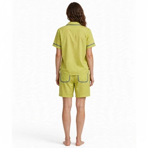 Conjunto de Pijama Verde Lima para Mujer con Ribete, Top de Manga Corta con Cuello de Solapa y Pantalones Cortos con Cordón - Product Image 2