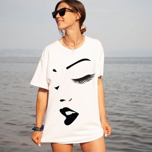 Camiseta Personalizada con Gráfico Facial para Mujer, Estilo Minimalista, Algodón, Cuello Redondo, Casual, Venta al Por Mayor, OEM - Product Image 1