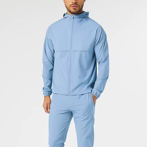 Conjuntos Deportivos Personalizados al por Mayor, Chaquetas Cortavientos de Nailon, Conjuntos de Gimnasio con Estampado, 100% Poliéster para Hombre, Colección Primavera - Product Image 1