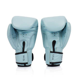 นวมชกมวยหนังแท้สีเขียว Fairtex - แบบเต็มนิ้ว ปรับได้ด้วยแถบตีนตุ๊กแก ระบายอากาศได้ดี ซับเหงื่อ สำหรับผู้ใหญ่ ฝึกศิลปะการต่อสู้ - Product Image 4