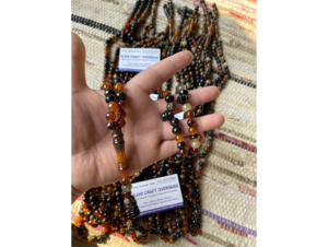 Tasbih/Misbaha de 99 cuentas de cuerno de búfalo redondo pulido, rústico, islámico, moderno, ecológico, religioso de ILAHI, Uttar Pradesh - Product Image 1