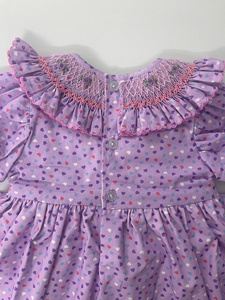 ชุดเดรสทรงเอสำหรับเด็ก ทำมือจากผ้าฝ้าย 100% แต่งสม็อค ลายเรขาคณิต ปักลายดอกไม้ แขนสั้น ติดกระดุมด้านหลัง - Product Image 2