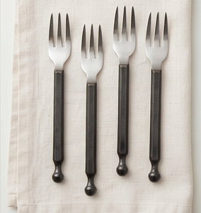 Ensemble de fourchettes minimalistes en acier inoxydable avec manches noires mates, parfait pour la restauration et l'usage domestique - Product Image 1