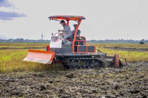 Meilleur vendeur Hogico 80VN/TURBO Machine de culture 3 en 1 Tracteur agricole de haute qualité État neuf Moteur 80 CV puissant pour les fermes - Product Image 3