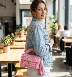 Bolso cruzado de lujo para mujer, elegante y moderno, con diseño de tejido trenzado y herrajes dorados, ideal para fiestas. - Product Image 6
