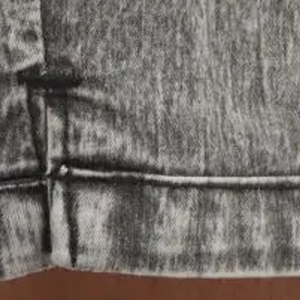 Shorts de Alta Calidad, Ligeros, Hechos en Fábrica, Estilo Urbano, Efecto Desgastado por el Sol, Corte Ram Hem, Felpa Francesa, Estilo Holgado, Lavado Ácido, para Hombre - Product Image 4