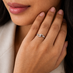 Anillo Doble Ovalado de Plata de Ley 925 para Mujer con Circonita Cúbica, Minimalista, Moderno, Elegante, Acabado Pulido, para Uso Diario - Product Image 1