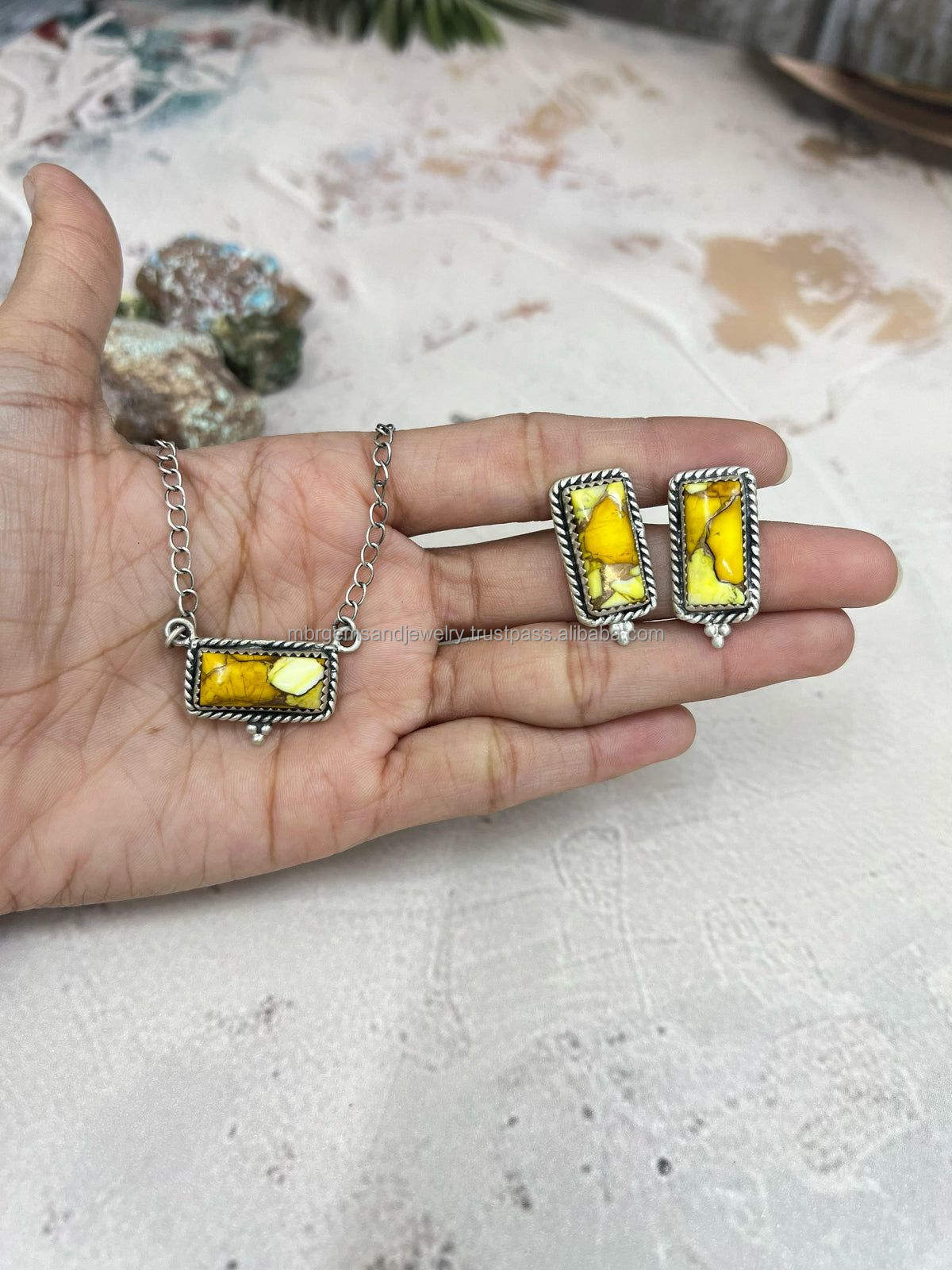 ในภาพเดียวกัน