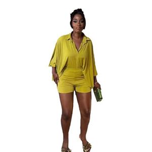 Conjunto de Dos Piezas Casual Holgado de Verano 2025 para Mujer, Camisa de Manga Murciélago de Color Sólido y Pantalones Cortos Casuales Ajustados - Product Image 2