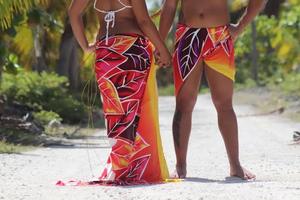 Womens Red Floral <b>Beach</b> Sarong Pareo <b>Wrap</b> Skirt Tropical Print Swimwear Cover-Up Lightweight Summer Beachwear 1 Waist - Product Image 3