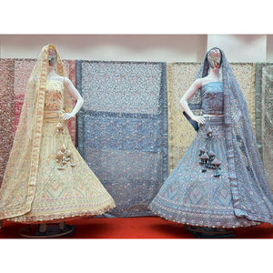 Lehenga Choli de Novia para Boda, Marca FABZONE, Hecho en India - Product Image 3
