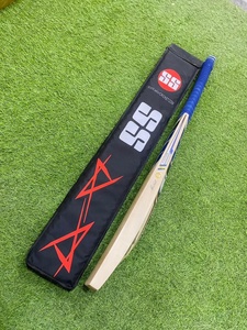 Bâton de cricket en saule anglais SS à manche court - Product Image 5