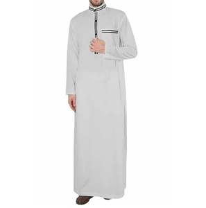 Nueva Tendencia en Ropa Étnica Negra para Hombre, Thobes Transpirables Estilo Árabe, Kaftan de Dubái, Personalizado OEM, Ropa para Eid, Thobes y Túnicas para Ramadán - Product Image 3