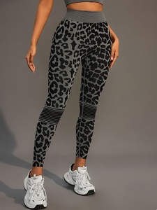 Leggings de yoga extensibles pour femmes, pantalons de fitness pour les cours d'exercices, les séances de gym et un port quotidien confortable - Product Image 5
