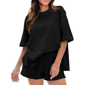 Ensemble 2 pièces décontracté d'été pour femme, design unique, en dentelle unie, 100 % coton satiné respirant, t-shirt à manches courtes et short - Product Image 3