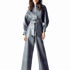 Chemisier pour femme en similicuir à col mandarin, boutonné sur le devant, à manches longues, avec ceinture à la taille, style minimaliste, débardeur - Product Image 2