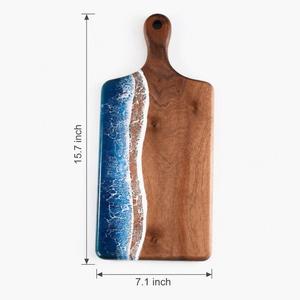 Planche à découper en bois et résine époxy décorative, faite à la main, pour la cuisine, la préparation des aliments et le service - Product Image 4