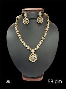 Conjunto de Collar y Pendientes Kundan Polki, Joyería Fina India para Novia, Diseño Tradicional Elegante, Disponible en ORO/PLATA/BRONCE - Product Image 3