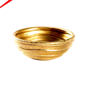 Bol de service en métal robuste pour restaurants et traiteurs, bol rond doré élégant - Product Image 1
