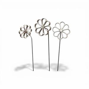 Décoration de jardin moderne en métal argenté en forme de marguerite, ornement floral décoratif pour pelouse, accent paysager extérieur - Product Image 1