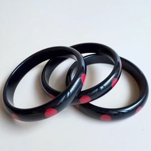 Pulseras de Resina Sin Níquel, Pulseras de Resina Sin Plomo, Pulseras de Resina con Acabado Sólido, Pulseras de Resina Personalizadas de Fábrica, Artículo al por Mayor - Product Image 4