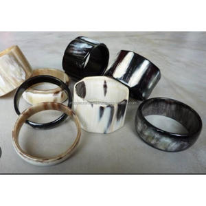 Brazaletes de cuerno con incrustaciones GlintLine | Brazaletes de ancho clásico con rayas de incrustaciones de latón o cobre | Lujo hecho a mano - Product Image 2