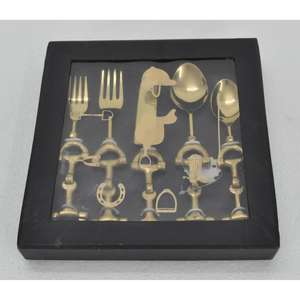 Juego de Cubiertos de Alta Calidad con Mangos Estilo Estribo de Caballo, 5 Piezas, Juego de Cubiertos Plateados en Caja de Regalo, Aptos para Alimentos, para Fiestas y Uso en Mesa - Product Image 3