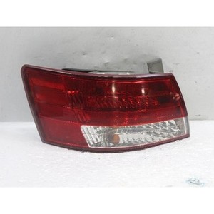 Feu arrière gauche d'origine pour Hyundai Sonata NF 2005, référence OEM 924013K0 - Product Image 1