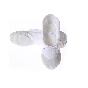 Chaussons de danse et de gymnastique pour femmes, dessus en satin doux, doublure en coton, semelle en caoutchouc, talon plat - Product Image 1