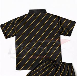 Ensemble 2 pièces personnalisé pour homme : Polo zippé et short respirant, tenue de sport décontractée - Product Image 2