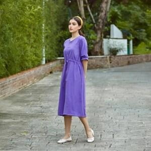 Robe en lin de haute qualité pour femmes, lin biologique, coupe ajustée, robe mi-manches, robe personnalisée, tenue de tous les jours - Product Image 1