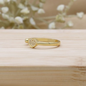 แหวนเงินแท้ 925 ชุบทองคำขาวประดับเพชร CZ รูปหัวใจแบบเปิด ขายส่ง Memoria Jewels - Product Image 4