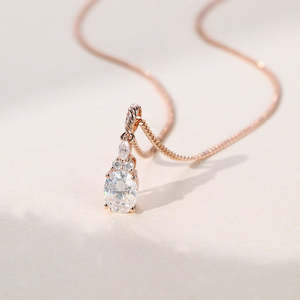 Pendentif élégant en diamant de laboratoire taille ovale avec chaîne, en or, or rose, or blanc, argent, certifié IGI, design raffiné pour femme - Product Image 2