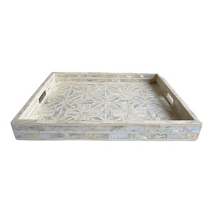 Bandeja decorativa artesanal con incrustaciones de nácar, diseño geométrico cruzado gris, bandeja con incrustaciones de nácar para el hogar y la oficina, en oferta. - Product Image 1