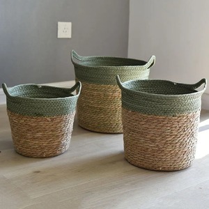 Ensemble de 3 paniers ronds en jonc de mer avec garniture en tissu, paniers de rangement faits à la main, vente en gros, écologiques, fabriqués au Vietnam - Product Image 2