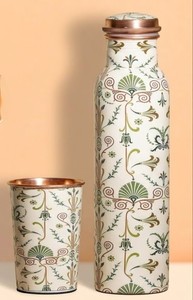 Juego de Botella de Agua de Cobre Puro Impreso con 2 Vasos, Recipiente de Cobre Artesanal para Sanación Ayurvédica, Diseño Floral Esmaltado, Ecológico - Product Image 5