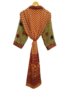 Robe longue kimono en soie Bridel, patchwork, pour couvrir le bikini, vêtement de nuit, kimono en sari indien vintage recyclé fait main - Product Image 4