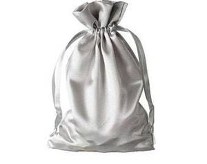 Bolsa de Joyería de Satén de Marca Privada, Soluciones de Empaque Elegantes para Cadenas de Minoristas y Marcas de Joyería de Comercio Electrónico - Product Image 1