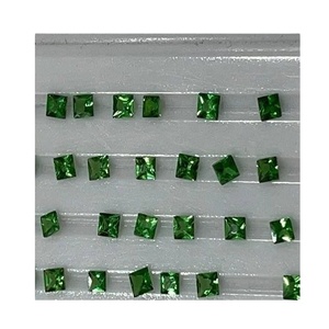 Piedras preciosas de granate verde Natural de alta calidad Corte de Príncipe Cuentas sueltas cuadradas de 6mm para la fabricación de joyas - Product Image 1